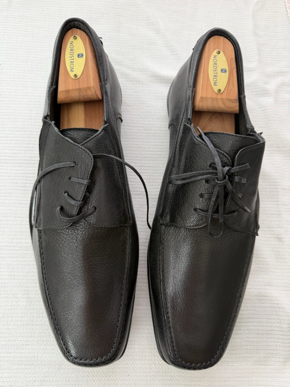Taryn Rose Black Leather Lace-Up Oxfords